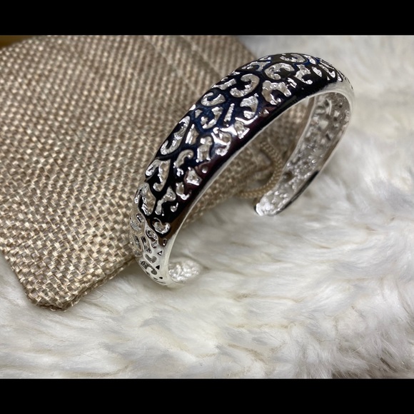 925 Sterling silver Open Bangle for Women - Picture 3 of 4